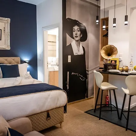 Opulent Maria Callas-Themed Apartment In Kolonaki, Central Athens Exterior photo